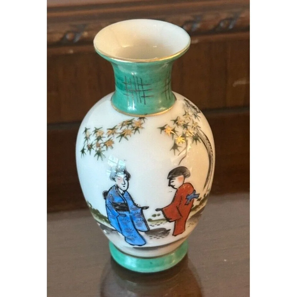Vintage Chinese Miniature Painted Miniature 3.5